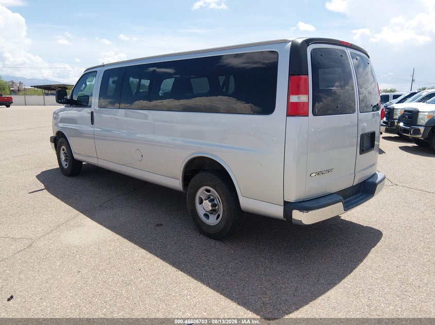 2017 Chevrolet Express 3500 VIN 1GAZGPFG7H1270955 IAAI salvage auction — NORMAL WEAR, Sf97 (Arizona), sold $16,375 on 2026-09-10 (photo 3)