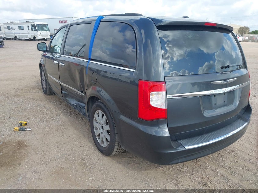 2011 Chrysler Town & country VIN 2A4RR8DG5BR713093 IAAI salvage auction — SIDE, Original (Texas), sold $725 on 2026-09-07 (photo 3)