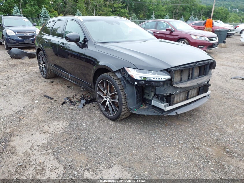 2018 Volvo V90 cross country VIN YV4A22NL4J1020516 IAAI salvage auction — LEFT FRONT, Salvage Title, sold $8,200 on 2026-08-15 (photo 1)