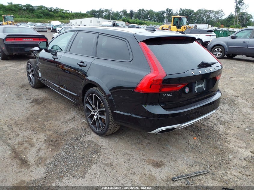 2018 Volvo V90 cross country VIN YV4A22NL4J1020516 IAAI salvage auction — LEFT FRONT, Salvage Title, sold $8,200 on 2026-08-15 (photo 3)