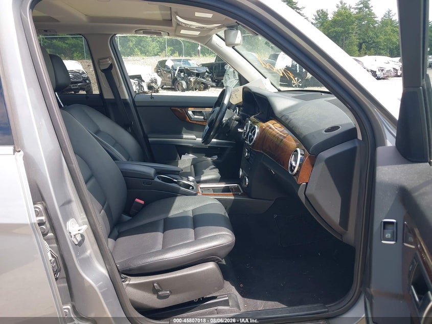 2015 Mercedes-benz Glk-klasse VIN WDCGG8JB3FG381538 IAAI salvage auction — WATER/FLOOD, Salvage Title, sold $3,150 on 2026-08-14 (photo 5)