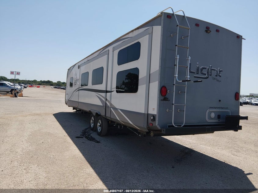 2017 Highland ridge Other VIN 58TTX3727H3029163 IAAI salvage auction — UNKNOWN, Wait Title, sold $7,100 on 2026-09-23 (photo 3)
