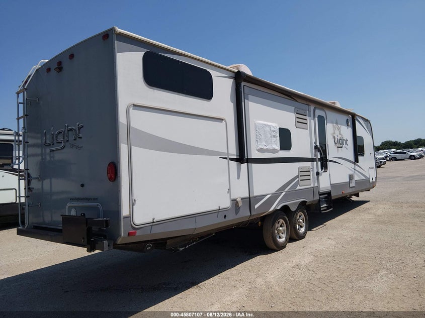 2017 Highland ridge Other VIN 58TTX3727H3029163 IAAI salvage auction — UNKNOWN, Wait Title, sold $7,100 on 2026-09-23 (photo 4)