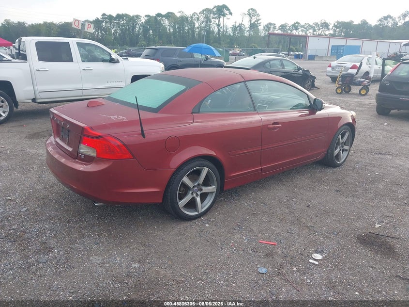 2012 Volvo C70 VIN YV1672MC8CJ126170 IAAI salvage auction — NORMAL WEAR, Salvage Title, sold $100 on 2026-08-18 (photo 4)