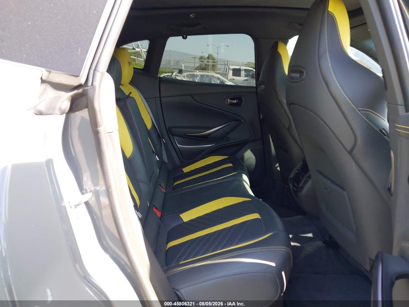 2023 Aston martin Dbx VIN SD7VUJBW4PTV07087 IAAI salvage auction — RIGHT SIDE, Wait Title, sold $95,500 on 2026-09-15 (photo 8)