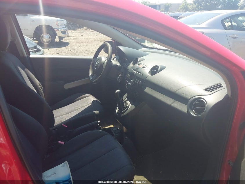 2012 Mazda 2 VIN JM1DE1KZ0C0133219 IAAI salvage auction — NORMAL WEAR, Clear (Rhode Island), sold $600 on 2026-08-31 (photo 5)