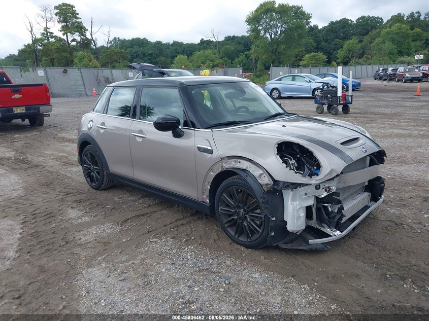 2023 Mini Hard top VIN WMW53DK04P2T47621 IAAI salvage auction — FRONT END, Rebuildable (Florida), sold $6,200 on 2026-08-10 (photo 1)