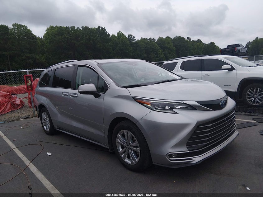 2024 Toyota Sienna VIN 5TDESKFC3RS145525 — IAAI salvage auction photo