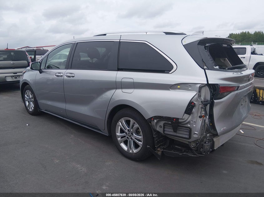 2024 Toyota Sienna VIN 5TDESKFC3RS145525 IAAI salvage auction — REAR END, Salvage Title, sold $20,400 on 2026-08-20 (photo 3)