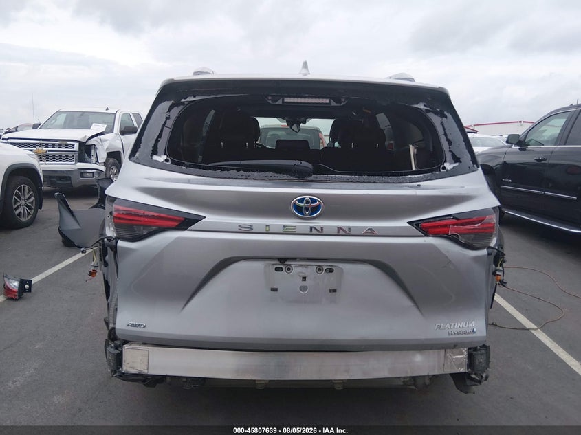 2024 Toyota Sienna VIN 5TDESKFC3RS145525 IAAI salvage auction — REAR END, Salvage Title, sold $20,400 on 2026-08-20 (photo 6)
