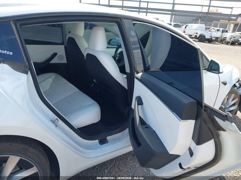 2025 Tesla Model 3 VIN 5YJ3E1EA7SF048184 IAAI salvage auction — RIGHT FRONT, Wait Title, sold $14,100 on 2026-09-05 (photo 8)