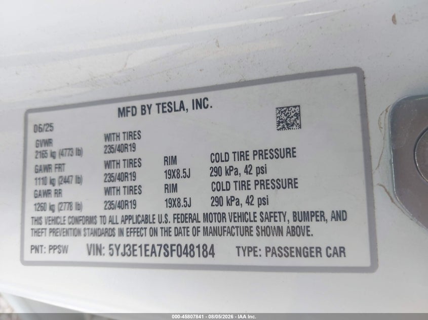 2025 Tesla Model 3 VIN 5YJ3E1EA7SF048184 IAAI salvage auction — RIGHT FRONT, Wait Title, sold $14,100 on 2026-09-05 (photo 9)