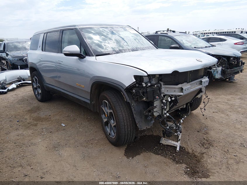 2023 Rivian R1s VIN 7PDSGABAXPN026014 IAAI salvage auction — FRONT END, Salvage (California), sold $20,600 on 2026-09-10 (photo 1)