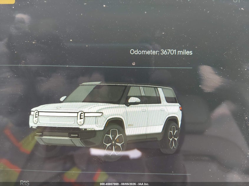 2023 Rivian R1s VIN 7PDSGABAXPN026014 IAAI salvage auction — FRONT END, Salvage (California), sold $20,600 on 2026-09-10 (photo 7)