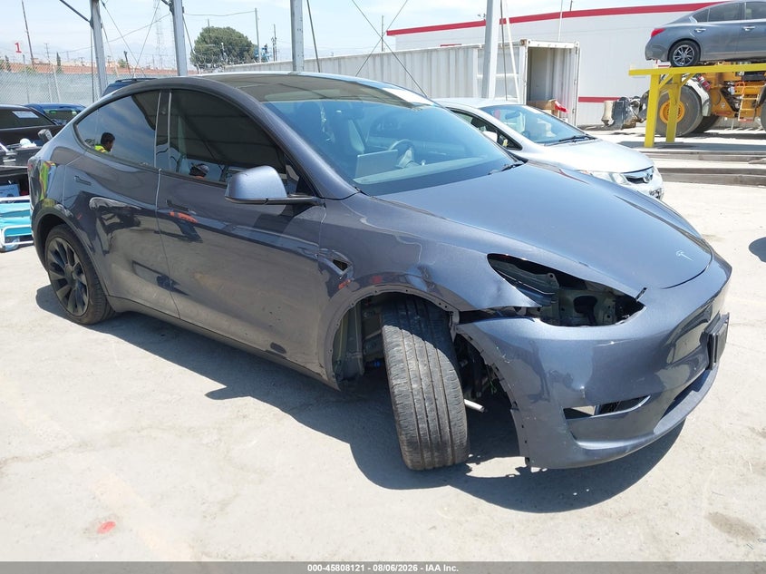 2023 Tesla Model y VIN 7SAYGDEE3PA137620 IAAI salvage auction — RIGHT FRONT, Salvage Title, sold $12,600 on 2026-08-21 (photo 1)