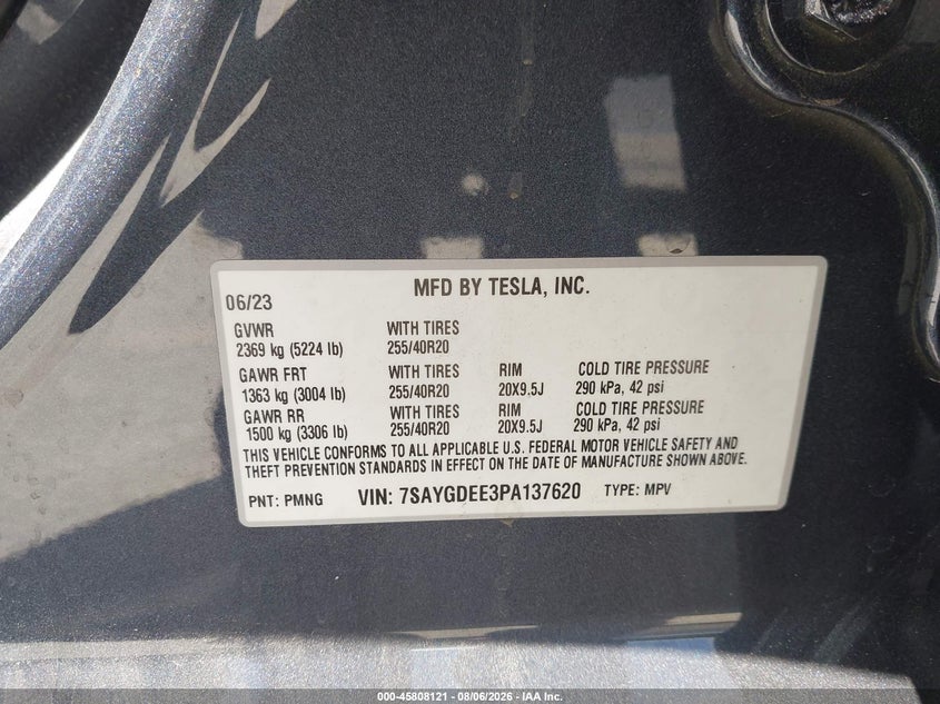 2023 Tesla Model y VIN 7SAYGDEE3PA137620 IAAI salvage auction — RIGHT FRONT, Salvage Title, sold $12,600 on 2026-08-21 (photo 9)