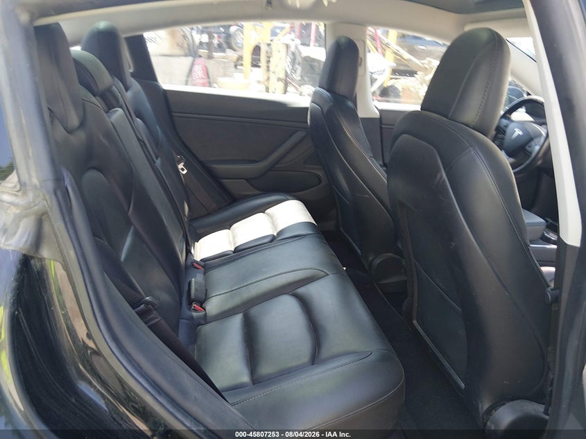 2019 Tesla Model 3 VIN 5YJ3E1EB9KF384394 IAAI salvage auction — NORMAL WEAR, Original (Vermont), sold $5,050 on 2026-08-23 (photo 8)