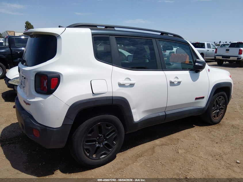 2018 Jeep Renegade VIN ZACCJBCBXJPG88698 IAAI salvage auction — NORMAL WEAR, Salvage Title, sold $1,975 on 2026-08-10 (photo 6)