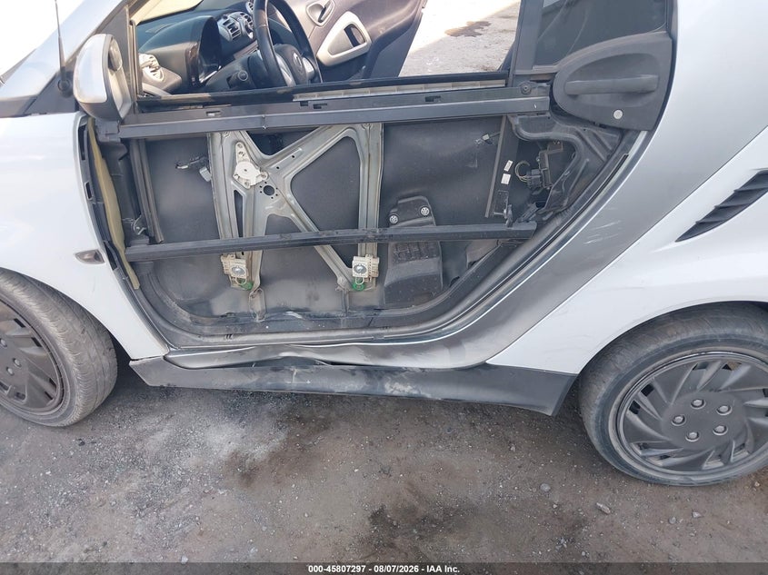2014 Smart Fortwo VIN WMEEJ3BA6EK736495 IAAI salvage auction — LEFT SIDE, Salvage (Oklahoma), sold $1,150 on 2026-09-23 (photo 6)