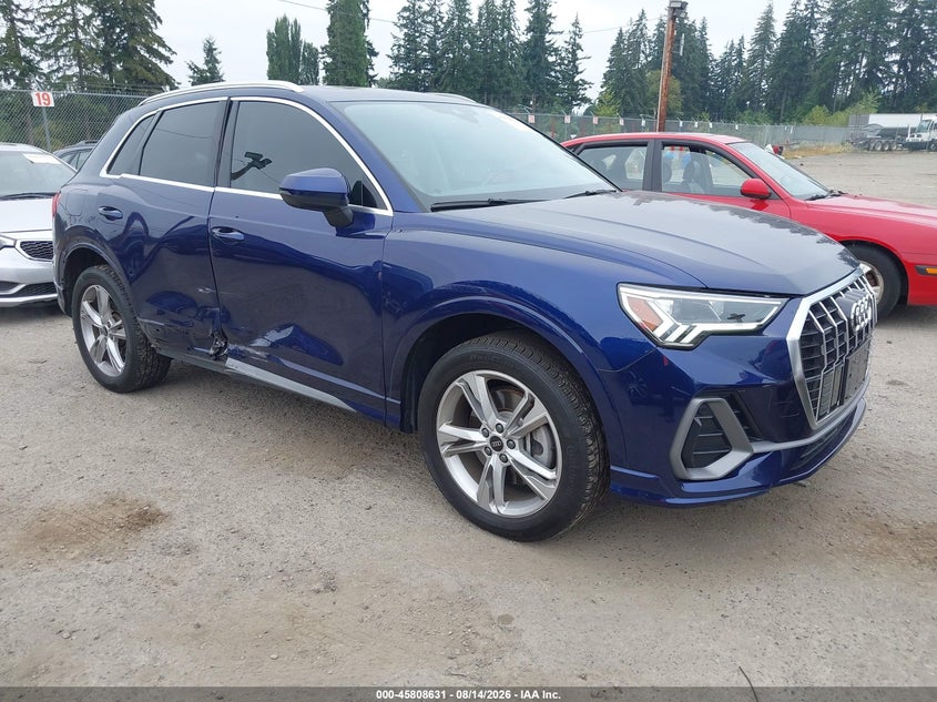 2024 Audi Q3 VIN WA1EECF39R1040864 — IAAI salvage auction photo