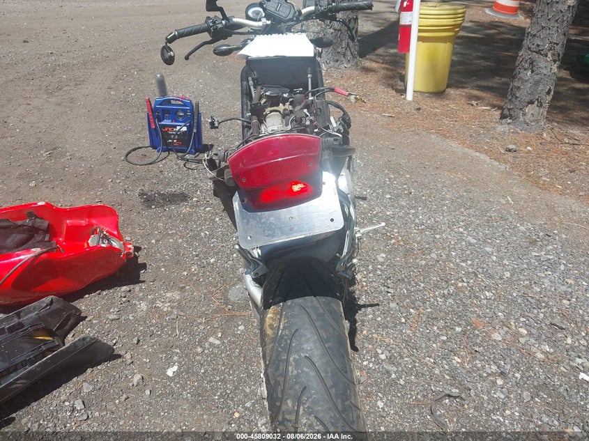 2006 Ducati Monster VIN ZDM1RAAN56B084778 IAAI salvage auction — SIDE, Salvage (Virginia), sold $150 on 2026-09-02 (photo 6)