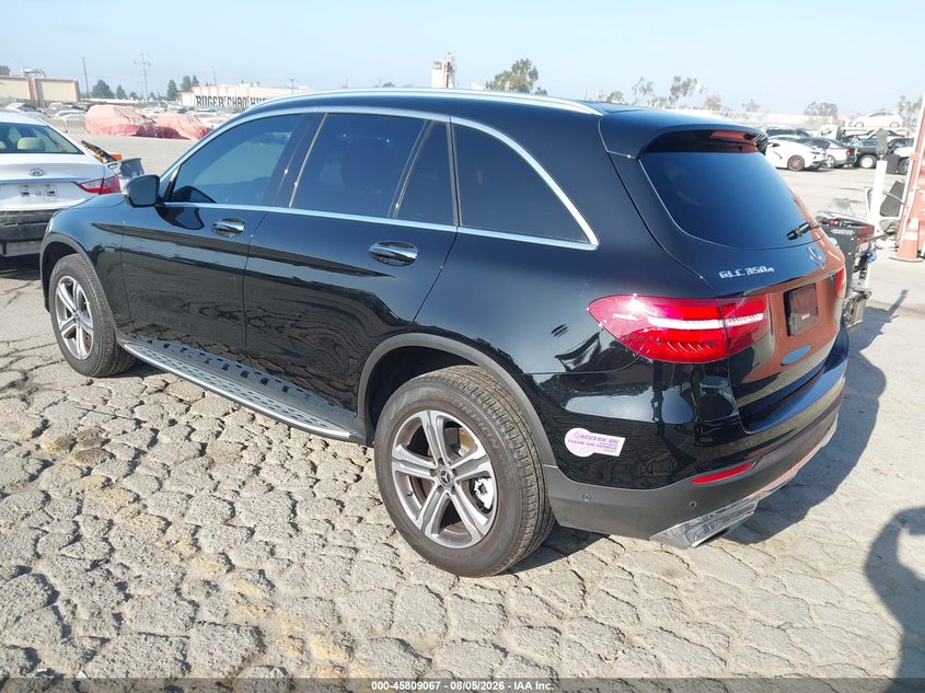 2019 Mercedes-benz Glc VIN WDC0G5EB3KF532386 IAAI salvage auction — RIGHT FRONT, Salvage (California), sold $10,175 on 2026-08-13 (photo 3)