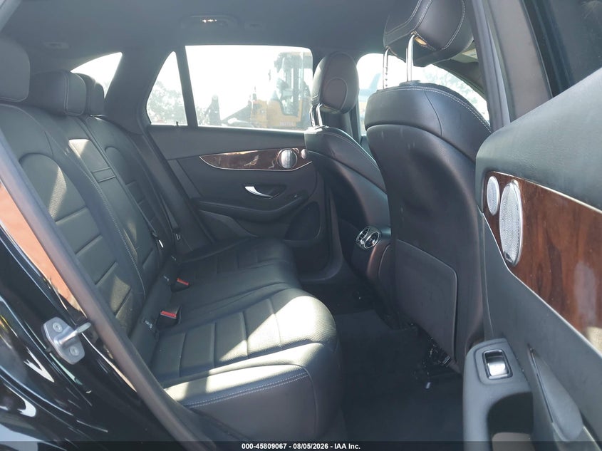 2019 Mercedes-benz Glc VIN WDC0G5EB3KF532386 IAAI salvage auction — RIGHT FRONT, Salvage (California), sold $10,175 on 2026-08-13 (photo 8)
