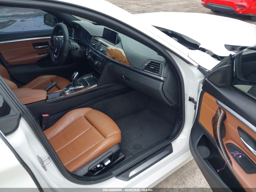 2017 BMW 4er VIN WBA4F7C54HG438357 IAAI salvage auction — FRONT & REAR, Salvage Title, sold $1,400 on 2026-08-19 (photo 5)
