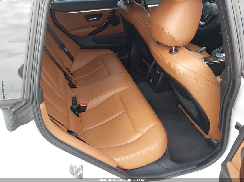 2017 BMW 4er VIN WBA4F7C54HG438357 IAAI salvage auction — FRONT & REAR, Salvage Title, sold $1,400 on 2026-08-19 (photo 8)