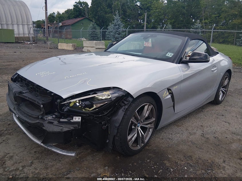 2021 BMW Z4 VIN WBAHF3C03MWX30936 IAAI salvage auction — FRONT END, Salvage Title, sold $19,350 on 2026-09-10 (photo 2)
