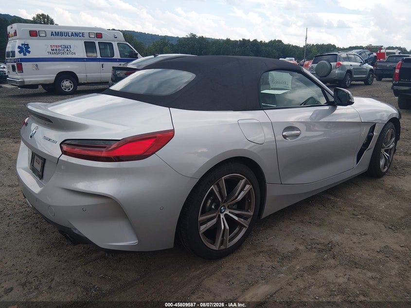 2021 BMW Z4 VIN WBAHF3C03MWX30936 IAAI salvage auction — FRONT END, Salvage Title, sold $19,350 on 2026-09-10 (photo 4)
