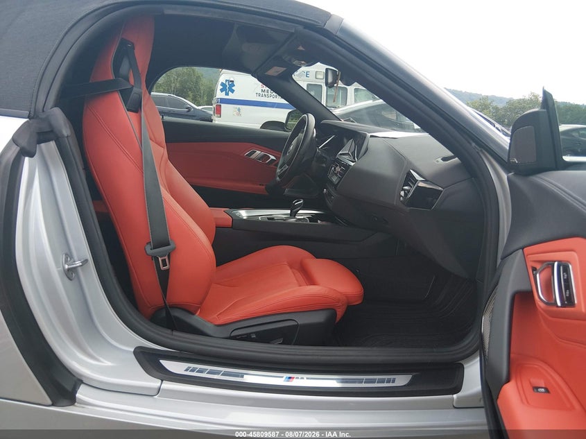 2021 BMW Z4 VIN WBAHF3C03MWX30936 IAAI salvage auction — FRONT END, Salvage Title, sold $19,350 on 2026-09-10 (photo 5)