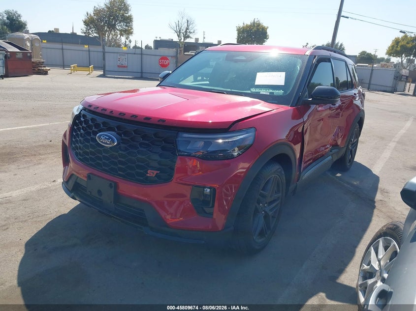 2025 Ford Explorer VIN 1FMWK8GC3SGC94017 IAAI salvage auction — LEFT SIDE, Wait Title, sold $18,050 on 2026-10-05 (photo 2)