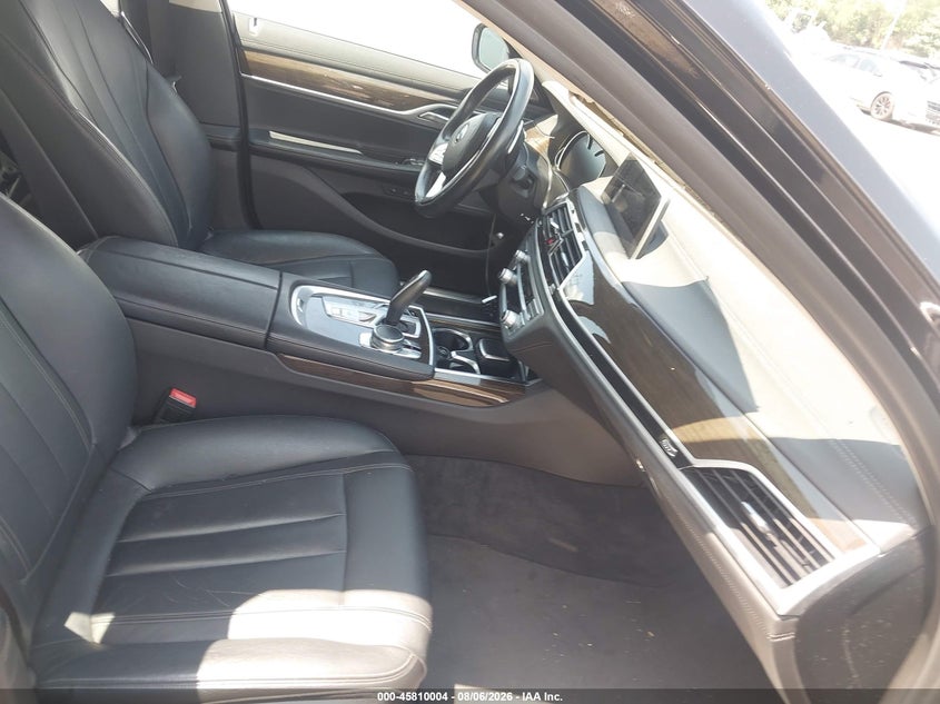 2019 BMW 7er VIN WBA7E4C56KGV28373 IAAI salvage auction — FRONT END, Salvage Title, sold $1,050 on 2026-08-21 (photo 5)