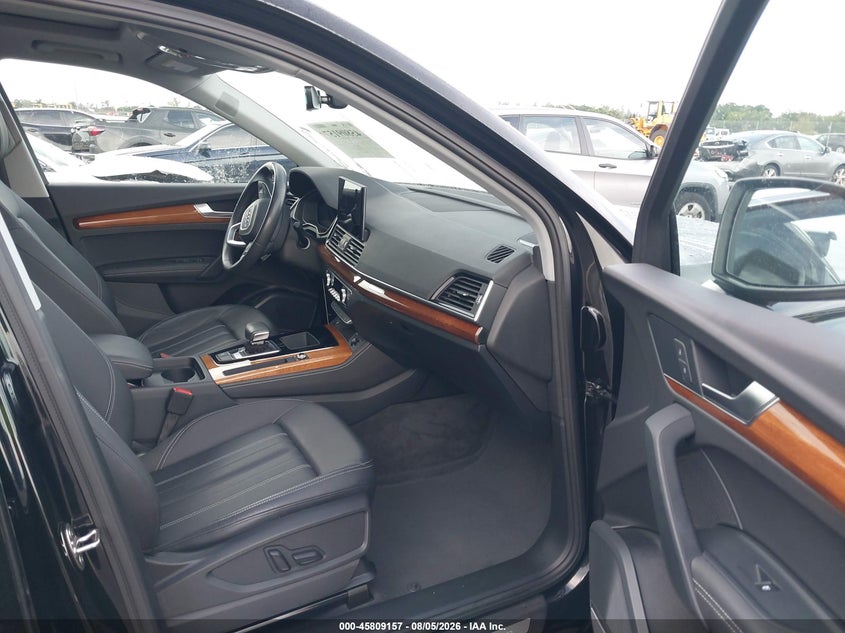2023 Audi Q5 VIN WA1EAAFY7P2197313 IAAI salvage auction — SIDE, Wait Title, sold $15,900 on 2026-09-06 (photo 5)