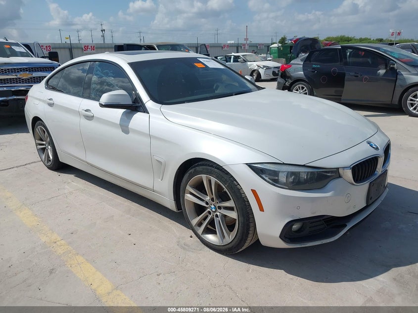 2018 BMW 4er VIN WBA4J1C59JBG80580 IAAI salvage auction — WATER/FLOOD, Salvage Title, sold $3,550 on 2026-08-29 (photo 1)