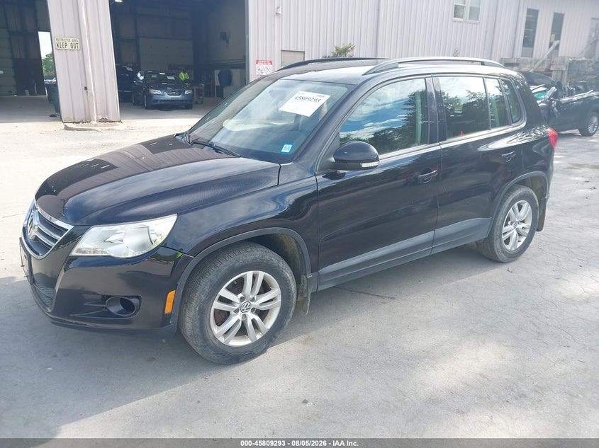 2015 Volkswagen Tiguan VIN WVGBV7AXXFW582396 IAAI salvage auction — NORMAL WEAR, Clear (New York), sold $1,225 on 2026-08-12 (photo 2)