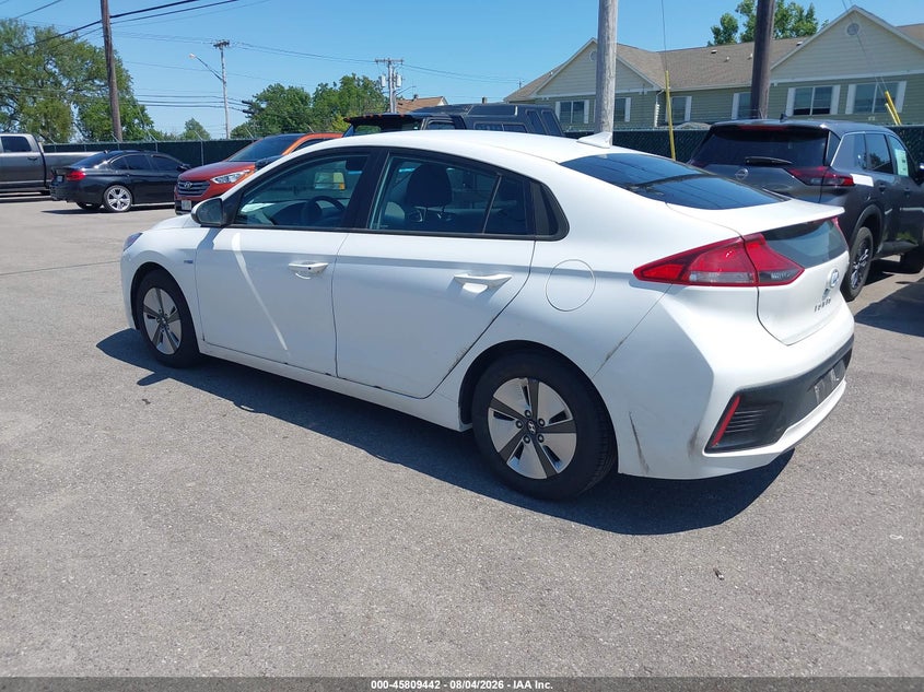 2019 Hyundai Ioniq hybrid VIN KMHC65LC3KU156362 IAAI salvage auction — NORMAL WEAR, Sf97 (New York), sold $8,500 on 2026-08-20 (photo 3)