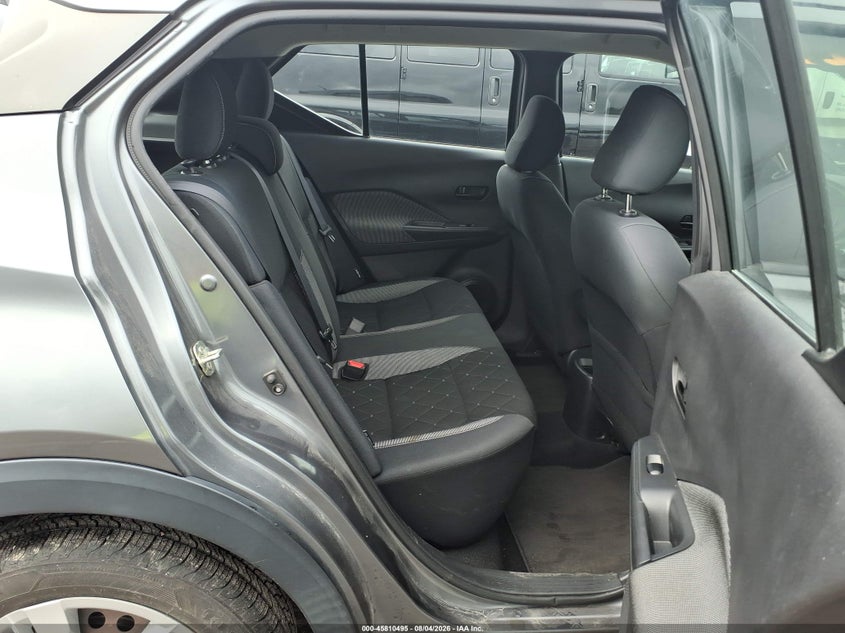 2020 Nissan Kicks VIN 3N1CP5BV6LL544222 IAAI salvage auction — NORMAL WEAR, SF97 (North Carolina), sold $5,300 on 2026-10-06 (photo 8)