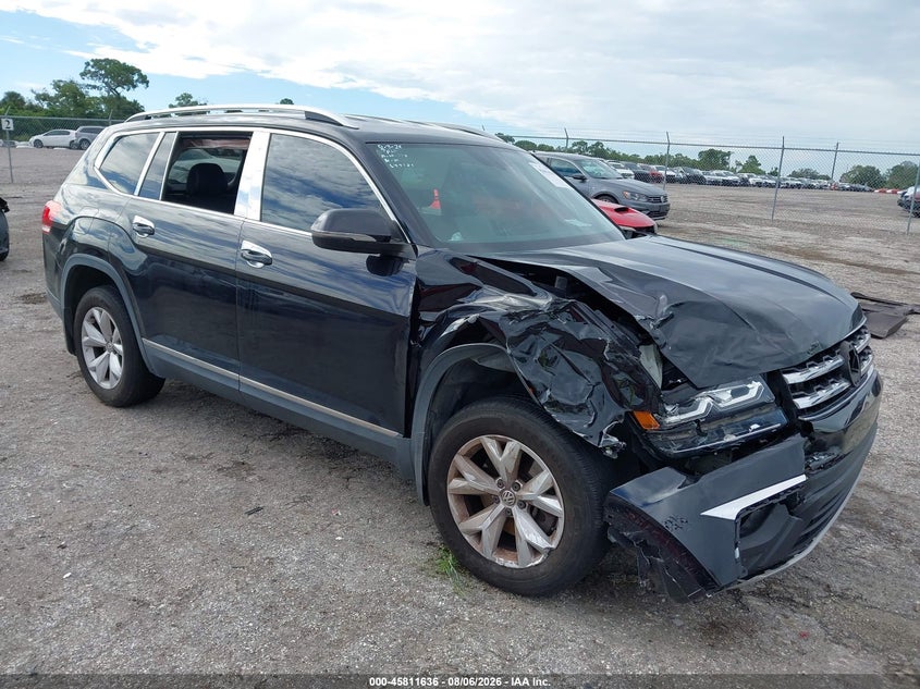 2018 Volkswagen Atlas VIN 1V2CP2CA8JC597177 IAAI salvage auction — RIGHT FRONT, Rebuildable (Florida), sold $2,650 on 2026-08-20 (photo 1)