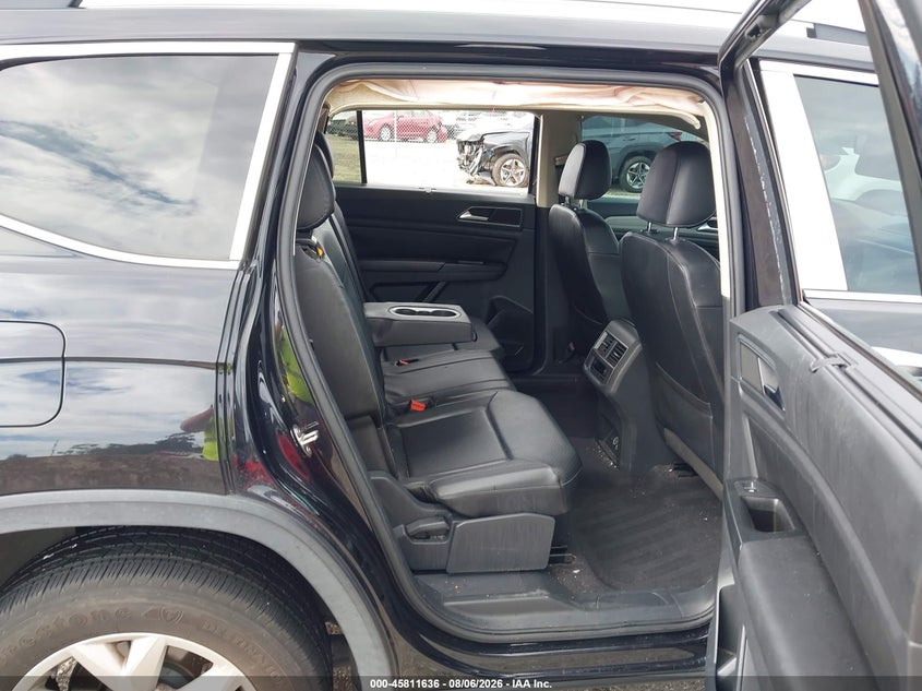 2018 Volkswagen Atlas VIN 1V2CP2CA8JC597177 IAAI salvage auction — RIGHT FRONT, Rebuildable (Florida), sold $2,650 on 2026-08-20 (photo 8)