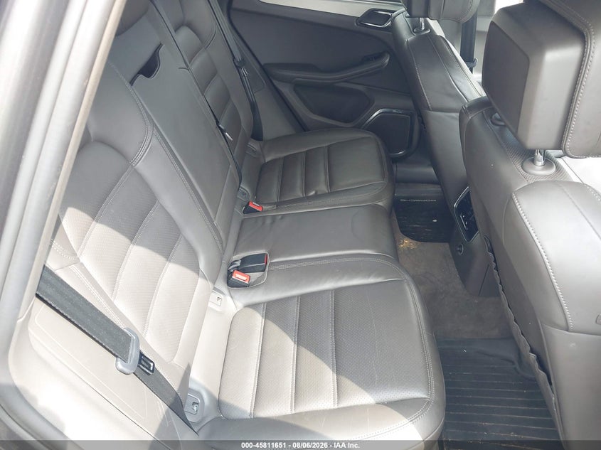 2016 Porsche Macan VIN WP1AF2A55GLB93696 IAAI salvage auction — FRONT END, Wait Title, sold $6,700 on 2026-08-18 (photo 8)