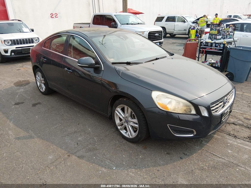2013 Volvo S60 VIN YV1612FS0D2210548 IAAI salvage auction — NORMAL WEAR, Clear-Dealer Only (Oregon), sold $1,150 on 2026-08-13 (photo 1)