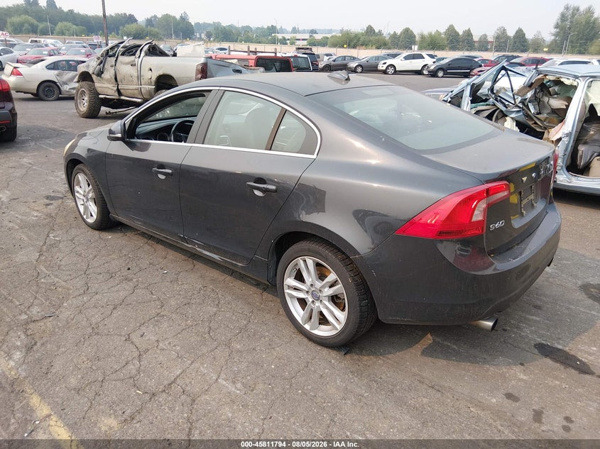 2013 Volvo S60 VIN YV1612FS0D2210548 IAAI salvage auction — NORMAL WEAR, Clear-Dealer Only (Oregon), sold $1,150 on 2026-08-13 (photo 3)