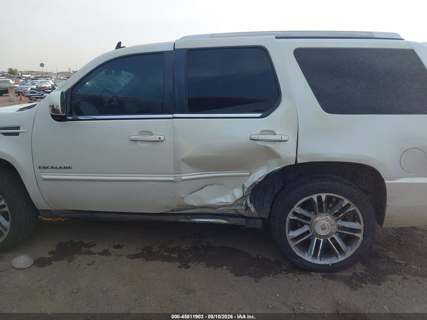 2012 Cadillac Escalade VIN 1GYS4CEF0CR251364 IAAI salvage auction — SIDE, Salvage (Arizona), sold $3,650 on 2026-09-01 (photo 6)