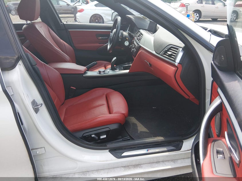2018 BMW 4 series VIN WBA4J3C55JBL04063 IAAI salvage auction — NORMAL WEAR, Clear (New Jersey), sold $1,900 on 2026-08-20 (photo 5)