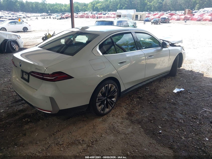 2025 BMW 5er VIN WBA43FJ06SCU41334 IAAI salvage auction — FRONT END, Wait Title, sold $22,150 on 2026-10-09 (photo 4)