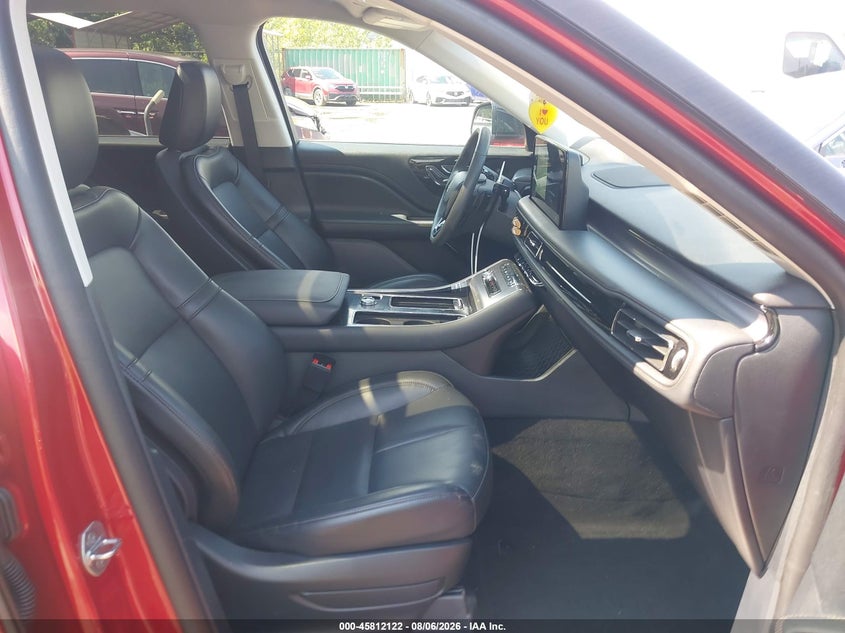 2025 Lincoln Aviator VIN 5LM5J6XC6SGL10260 IAAI salvage auction — FRONT & REAR, Salvage Title, sold $13,675 on 2026-09-14 (photo 5)