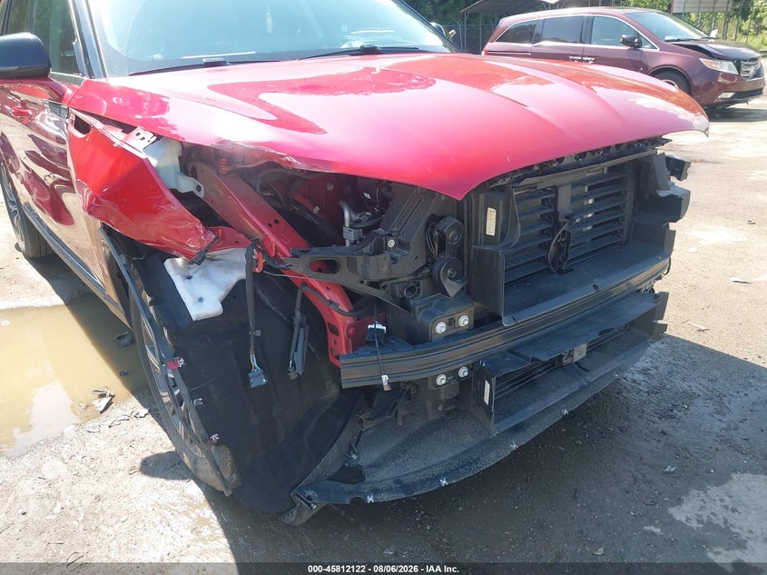 2025 Lincoln Aviator VIN 5LM5J6XC6SGL10260 IAAI salvage auction — FRONT & REAR, Salvage Title, sold $13,675 on 2026-09-14 (photo 6)