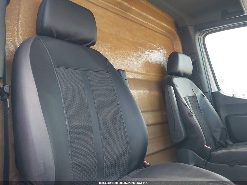 2020 Mercedes-benz Sprinter VIN W1X8E33Y6LN108461 IAAI salvage auction — ROOF, Wait Title, sold $16,600 on 2026-08-25 (photo 6)